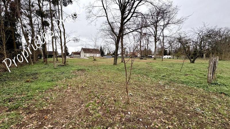 Terrain constructible - 2 123 m²