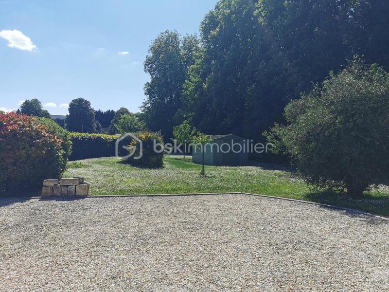 Maison - 181 m² - 7 pièces