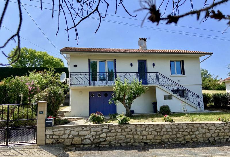 Maison - 77 m² - 8 pièces