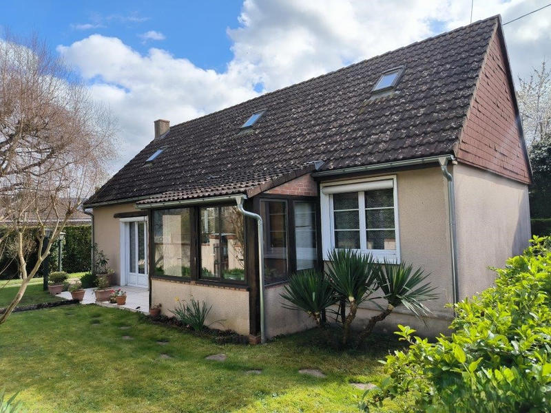 Maison - 109 m² - 6 pièces