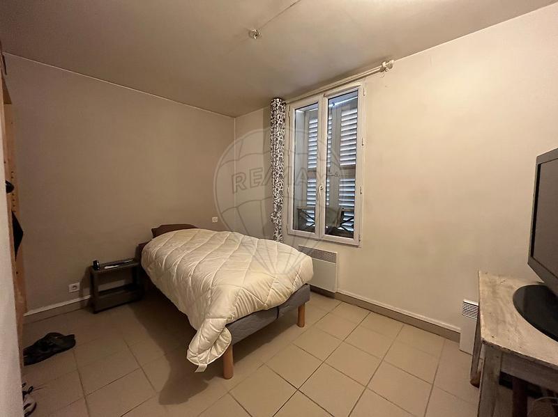 Immeuble - 235 m² - 14 pièces