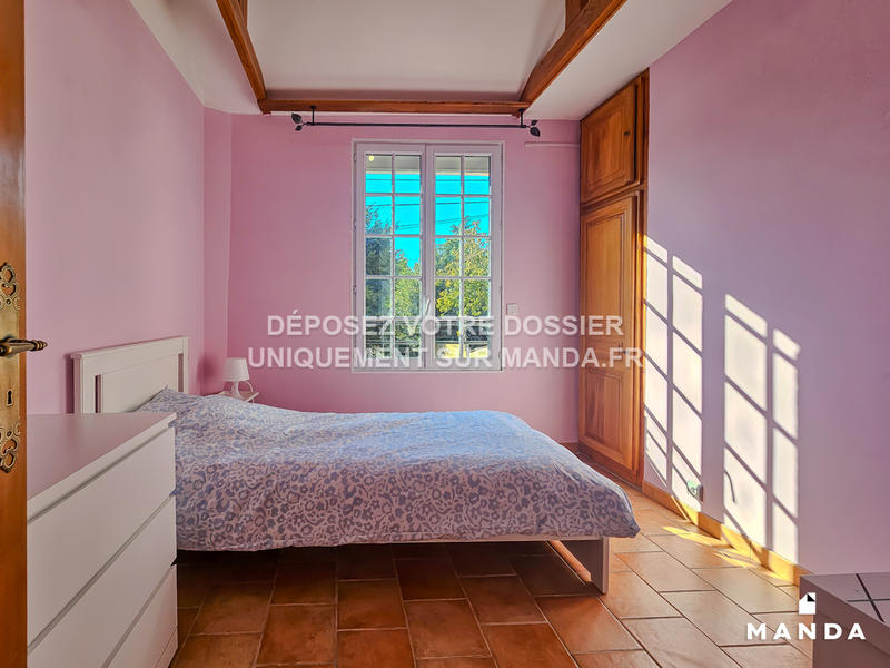 Chambre - 12 m² - 5 pièces