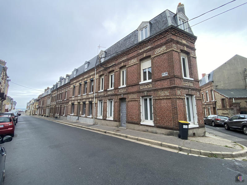 Maison - 112 m² - 5 pièces