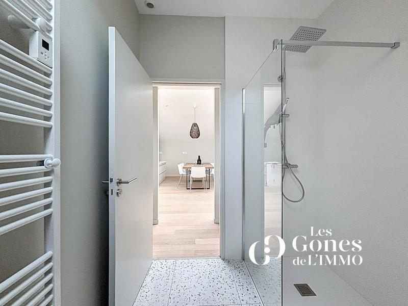 Loft - 113 m² - 4 pièces