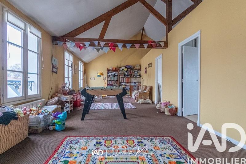 Maison - 380 m² - 11 pièces