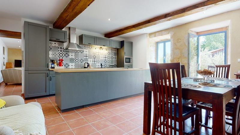 Maison traditionnelle - 514 m² - 15 pièces