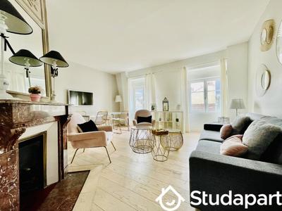 Appartement - 80 m² - 4 pièces