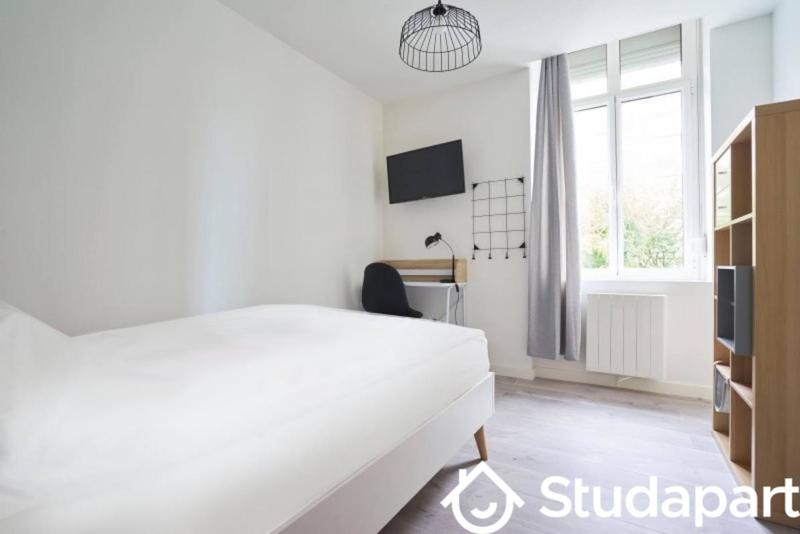 Chambre - 15 m² - 1 pièce