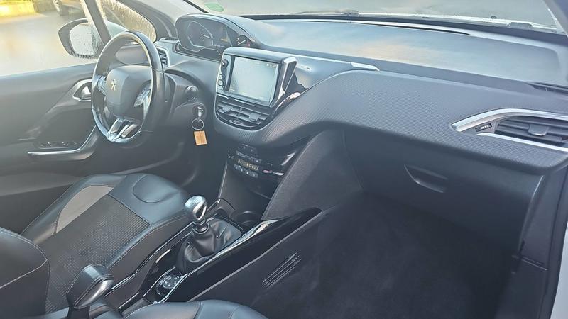 Peugeot 2008 1.6 BlueHdi 120 Allure