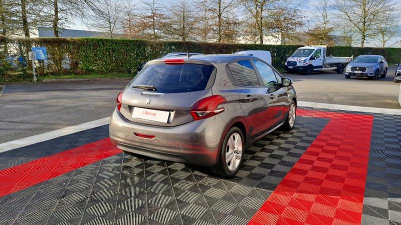 Peugeot 208 Bluehdi 100 s&amp;S Signature