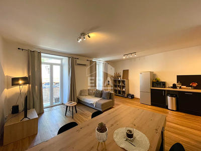 Appartement - 82 m² - 3 pièces