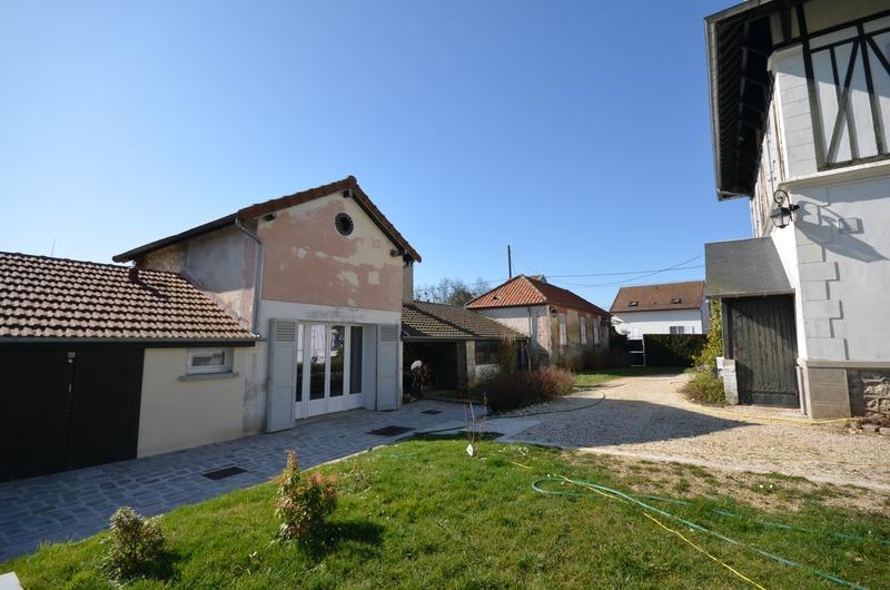 Maison bourgeoise - 230 m² - 9 pièces
