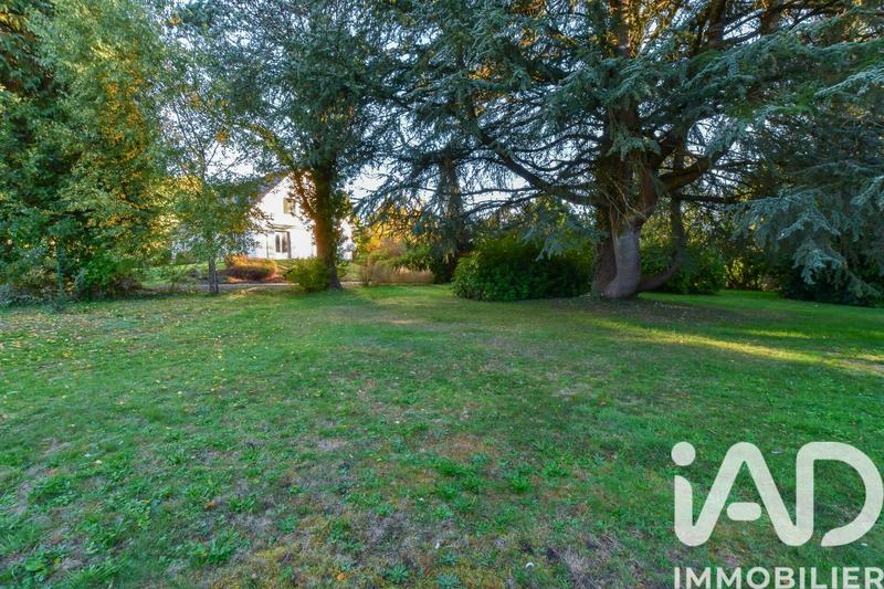 Maison - 284 m² - 9 pièces