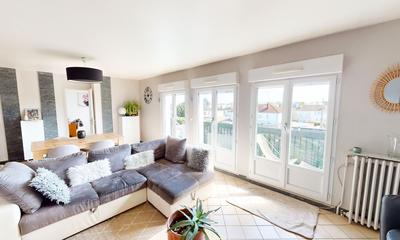 Appartement - 167 m² - 6 pièces