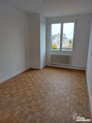 Appartement - 80 m² - 3 pièces