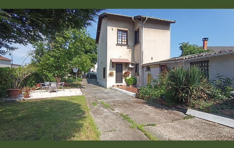 Propriété - 130 m² - 5 pièces