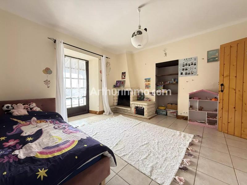 Maison - 264 m² - 9 pièces