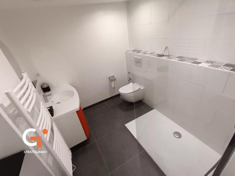 Appartement - 86 m² - 6 pièces