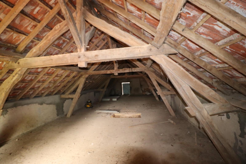 Maison - 140 m² - 2 pièces