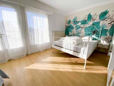 Appartement - 97 m² - 5 pièces