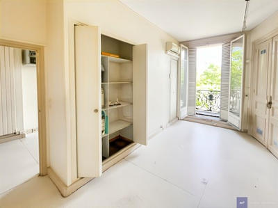 Bureau - 177 m² - 9 pièces