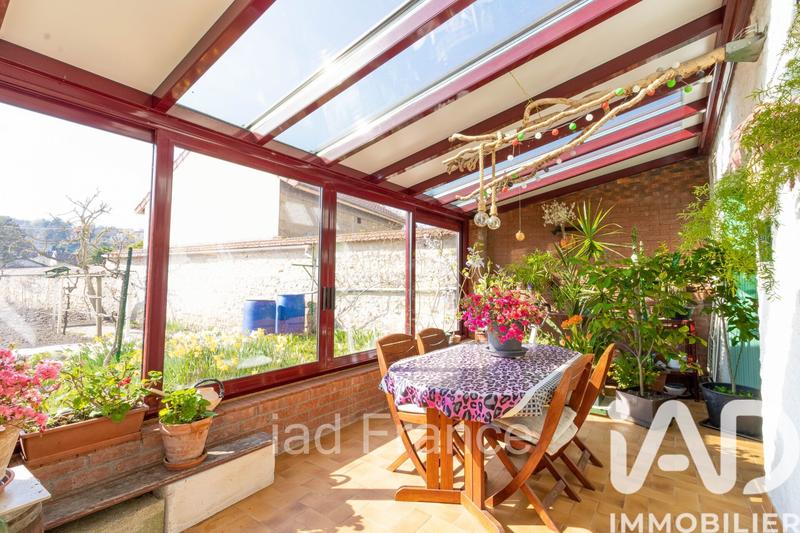 Maison - 330 m² - 12 pièces