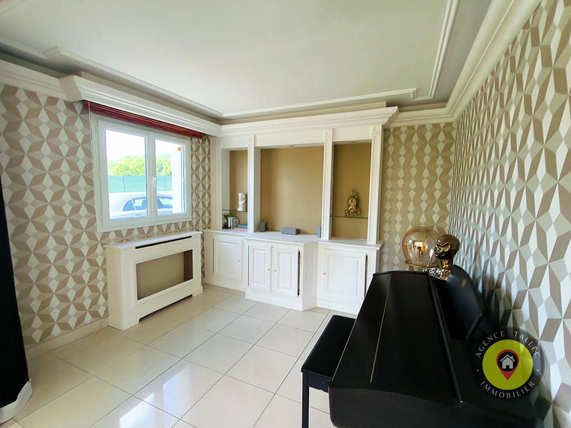 Maison - 168 m² - 6 pièces