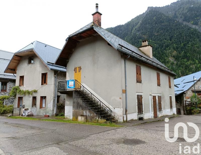 Maison - 151 m² - 8 pièces