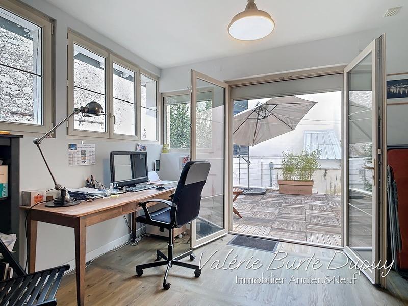 Maison - 214 m² - 7 pièces