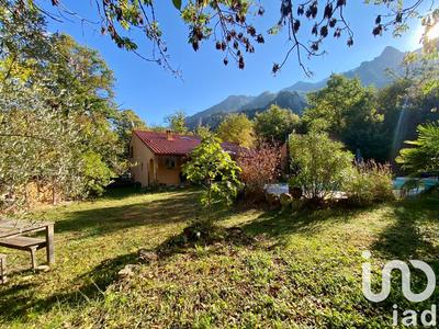 Maison - 183 m² - 5 pièces