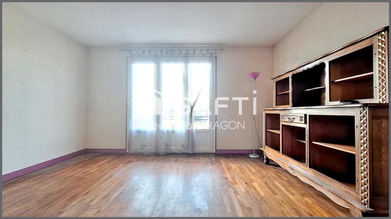 Maison - 99 m² - 6 pièces