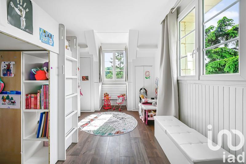 Maison - 190 m² - 8 pièces