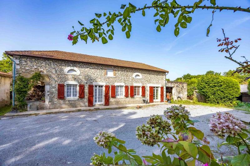Maison - 545 m² - 12 pièces