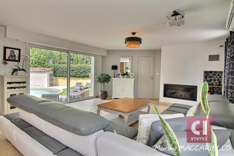 Maison - 175 m² - 6 pièces