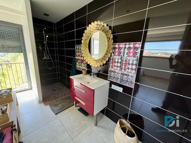 Villa - 220 m² - 7 pièces