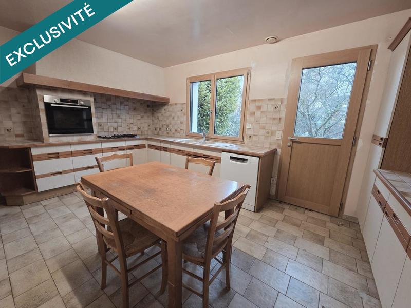 Maison - 153 m² - 8 pièces