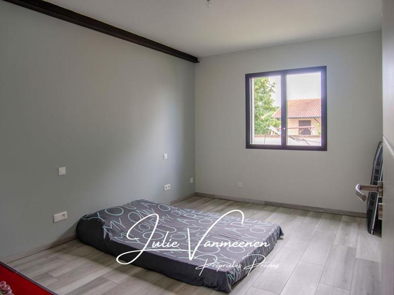 Maison - 250 m² - 7 pièces