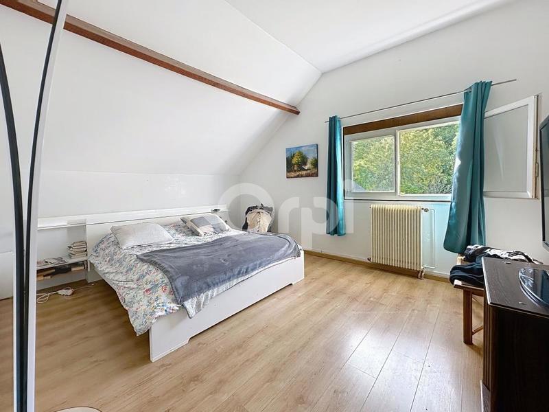 Maison - 203 m² - 6 pièces