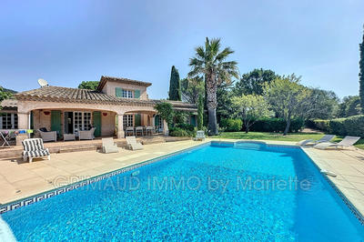 Villa - 160 m² - 6 pièces