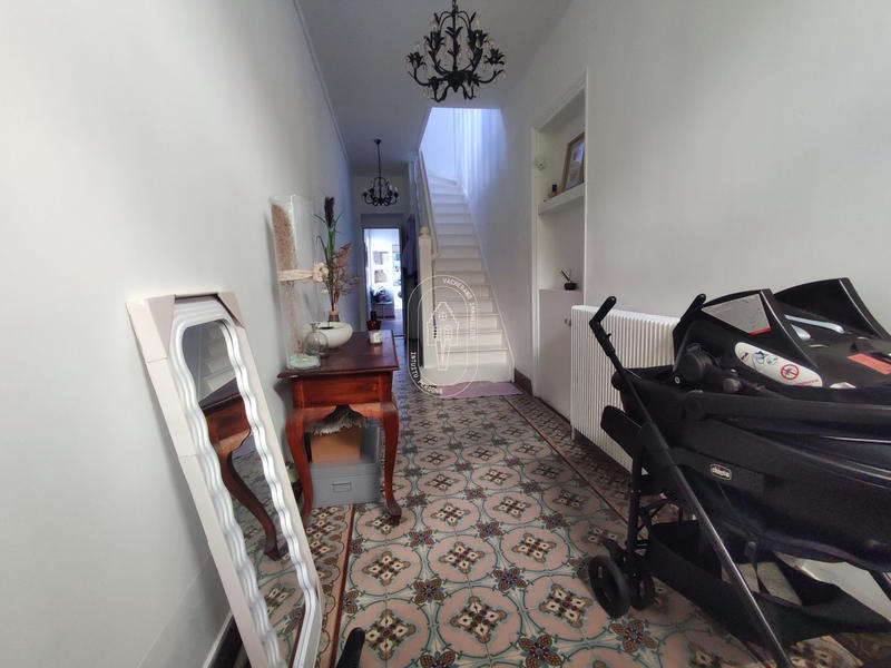 Maison - 203 m² - 5 pièces