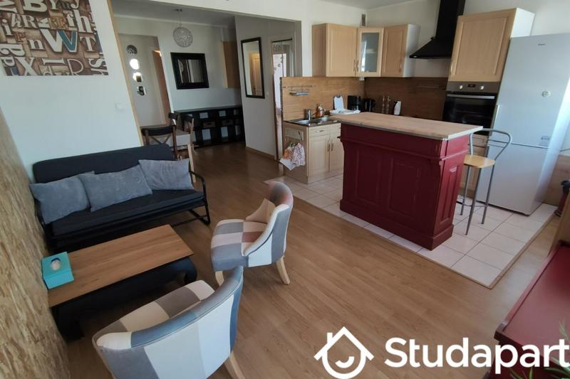 Chambre - 12 m² - 1 pièce