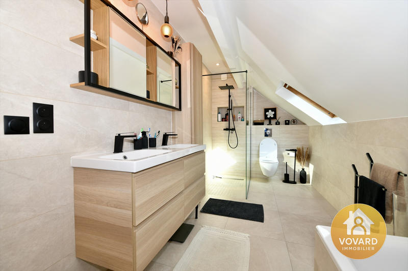 Maison - 127 m² - 6 pièces