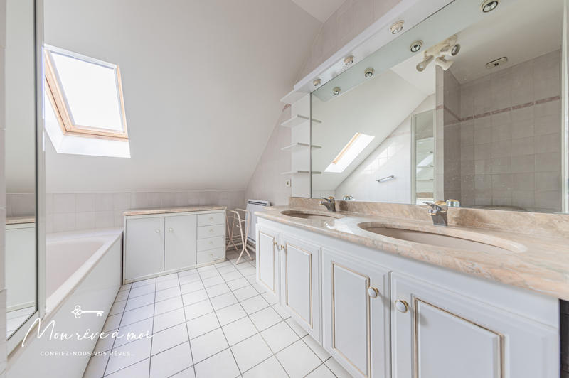 Appartement - 81 m² - 4 pièces