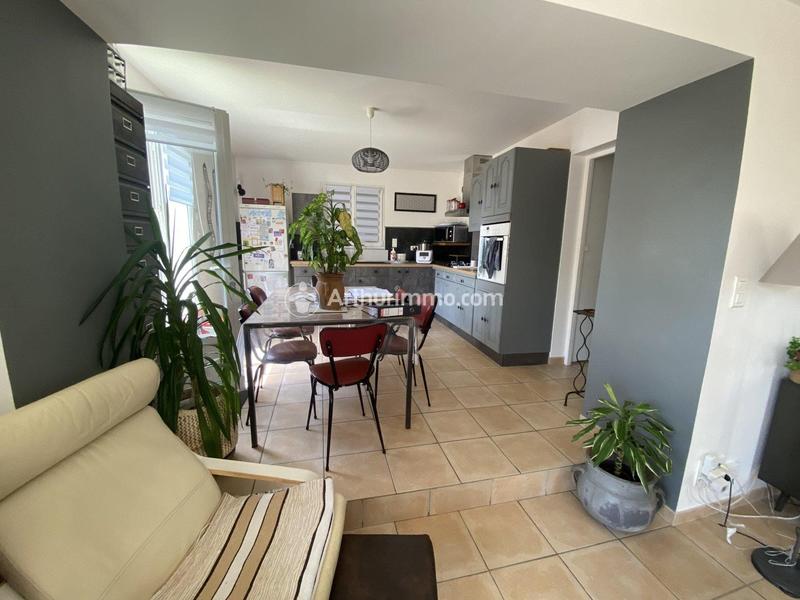 Maison - 99 m² - 5 pièces