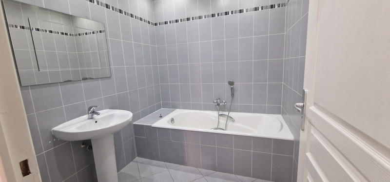 Appartement - 93 m² - 4 pièces