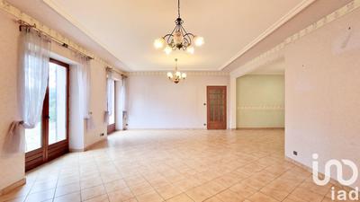 Maison - 256 m² - 9 pièces