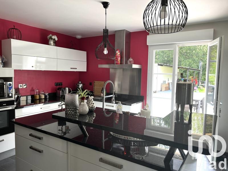 Maison - 140 m² - 7 pièces