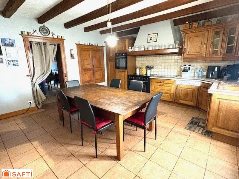 Maison - 193 m² - 7 pièces
