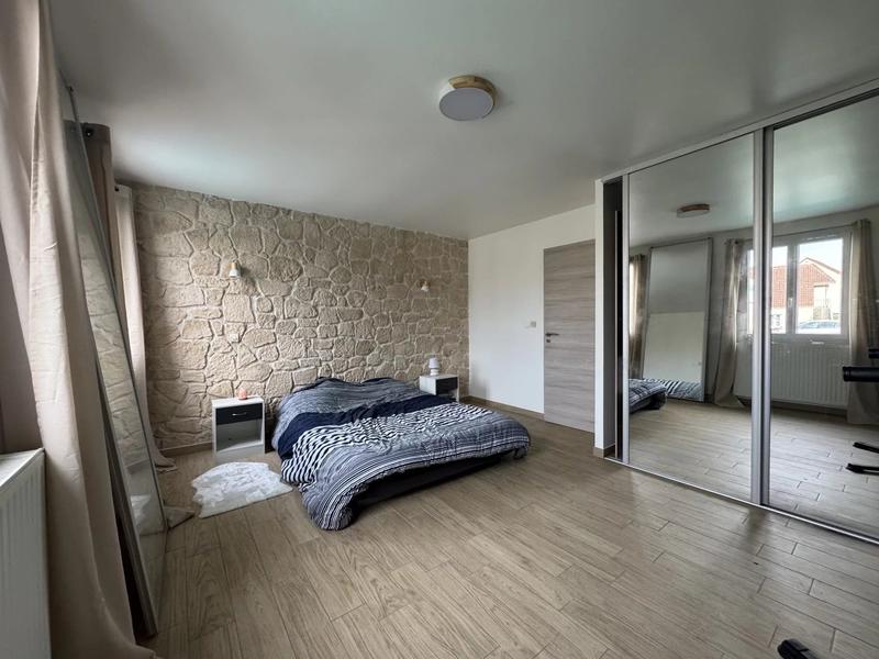 Maison - 138 m² - 5 pièces