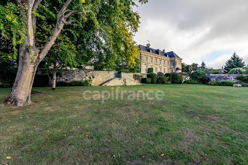 Maison de maîtres - 420 m² - 11 pièces